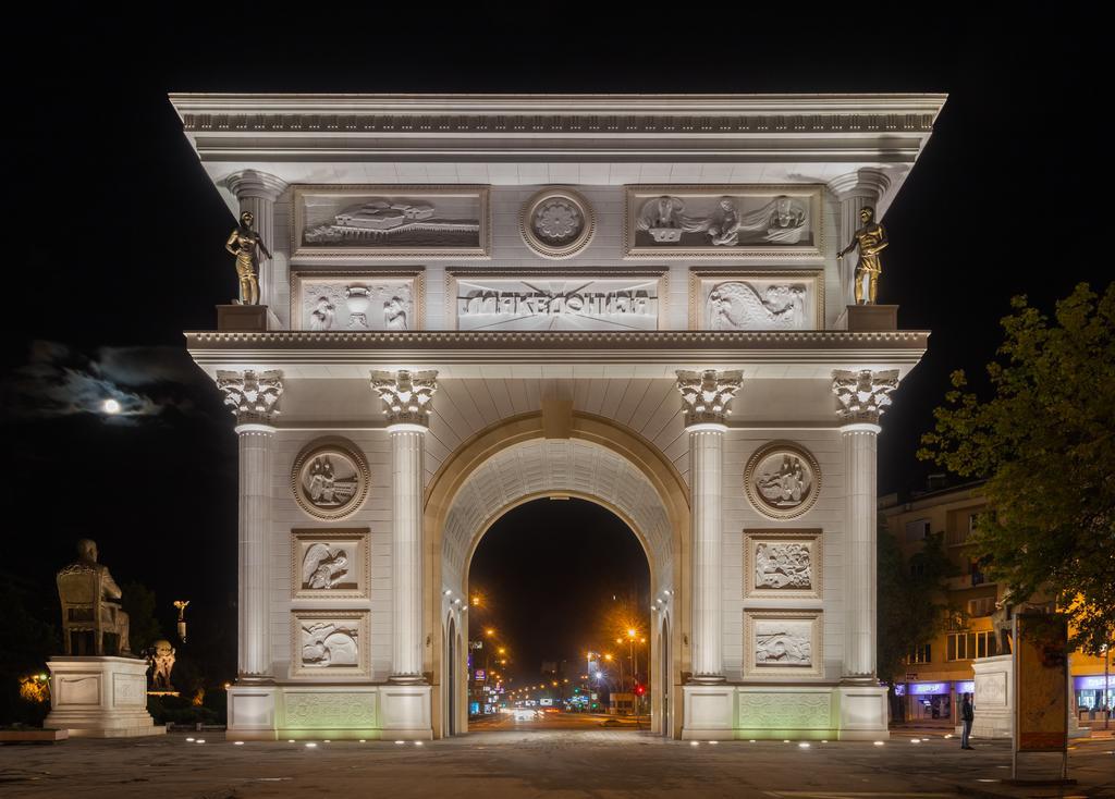 Skopje City Square View ภายนอก รูปภาพ